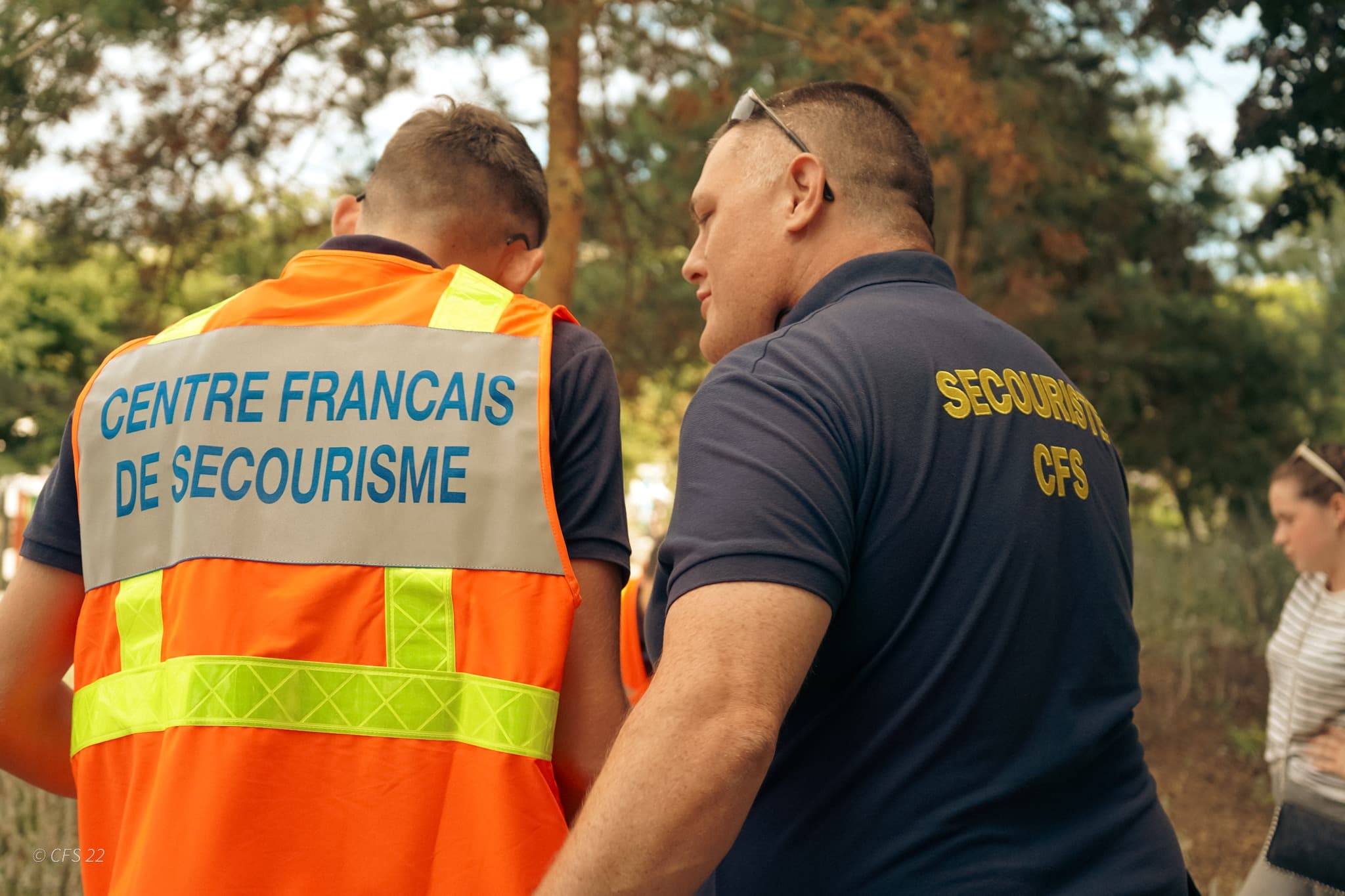 Binôme de bénévoles du Centre Français de Secourisme des Côtes-d'Armor
