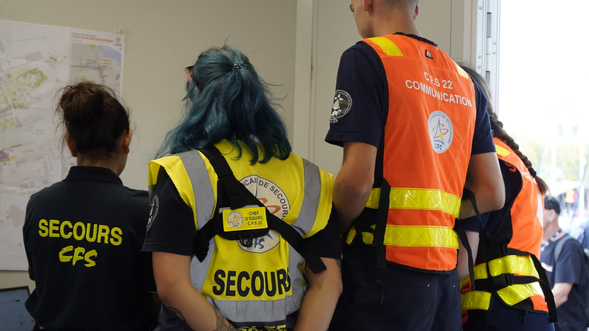 Équipe du CFS 22 réunie autour de la vie associative